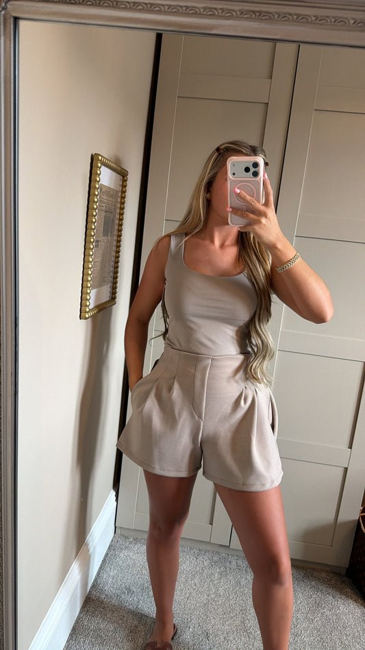 Women’s Shorts Taupe
